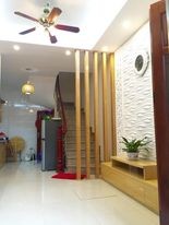 Ô TÔ ĐỖ CỬA MẶT NGÕ NHÀ ĐẸP Ở SƯỚNG
