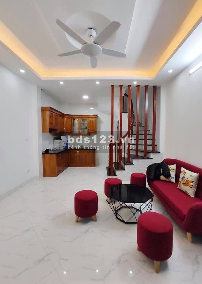 Cần bán nhà mặt phố Lê Hồng Phong, 5 tầng, 16 tỷ
