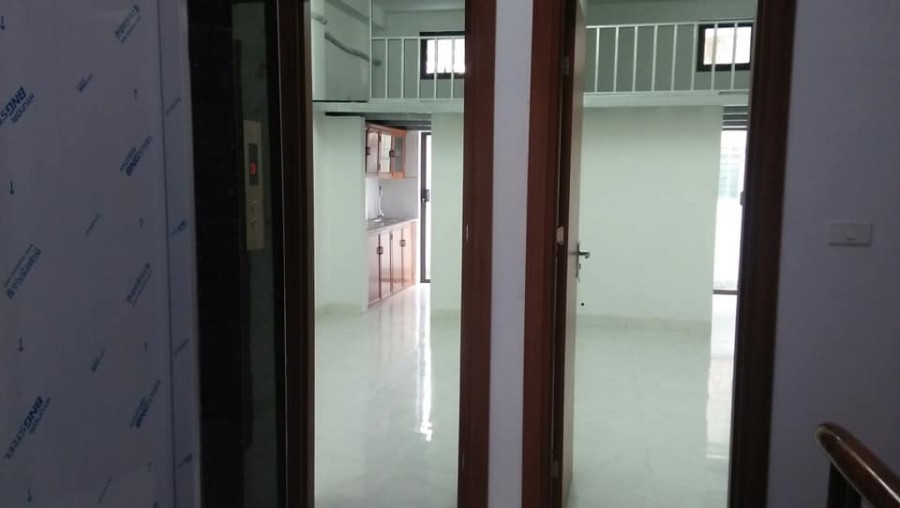 Tây Sơn, 64m2, 6 tầng, 10 phòng, cho thuê 45tr/tháng, nhỉnh 5 tỷ. LH 0988797408