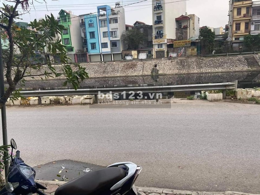 MỘT MẶT NGÕ 3M, MỘT MẶT PHỐ - Ô TÔ TẢI TRÁNH - VỈA HÈ - KINH DOANH
