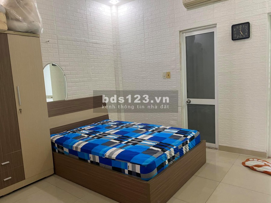 Bán nhà Hoàng Hoa Thám Diện Tích: 67m2. LH : 0932155399.