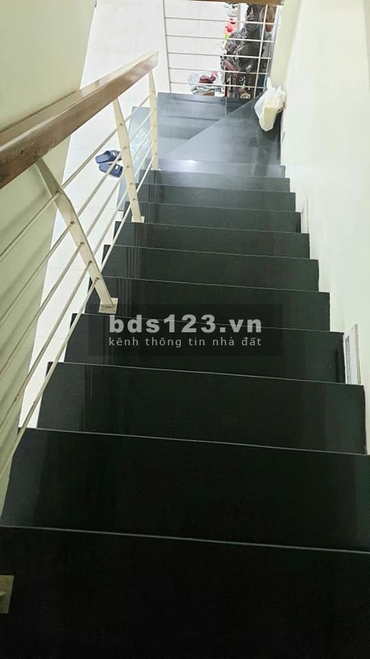 Bồ Đề Ngõ Oto, Giếng trời ( Ô chờ thang máy), Hai mặt thoáng, Gần Hồ