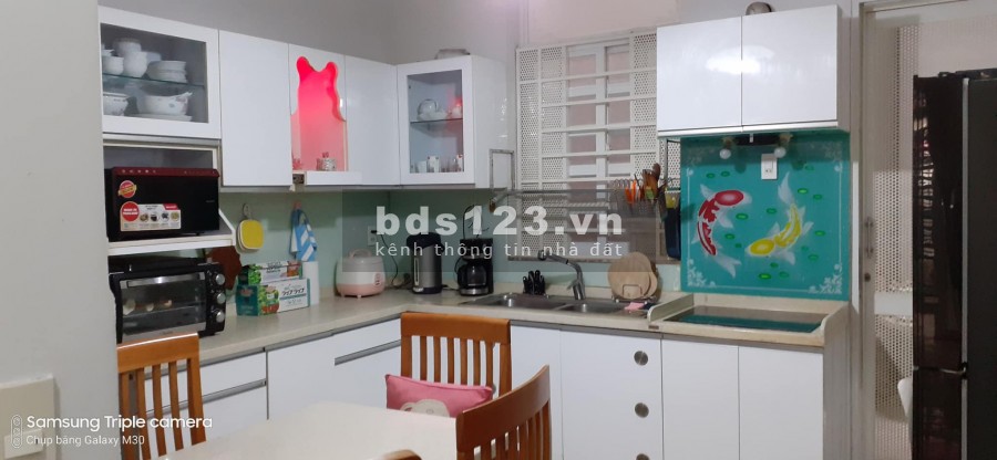 Bán nhà Hoàng Hoa Thám Diện Tích: 67m2. LH : 0932155399.
