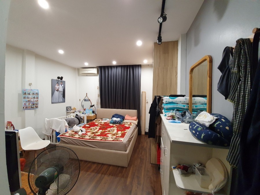 Nhà Lô Góc 3 Mặt Thoáng Giá Rẻ Cách Ô tô 15M Núi Trúc Ba Đình, 50M, 3T, Mt 3.5 Giá 4.95 Tỷ