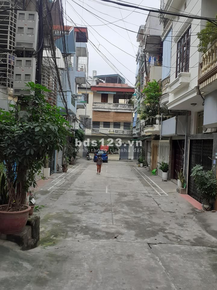 PHÂN LÔ CÁN BỘ, Ô TÔ TRÁNH, GẦN HỒ TÂY. Hoàng Hoa Thám 60m chỉ 5.5 tỷ