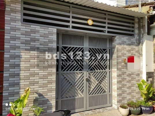 Kẹt tiền bán gấp nhà Tân Phú, 76m2 rẻ đầu tư ngay, chỉ 5,6 tỷ mà còn nở hậu.