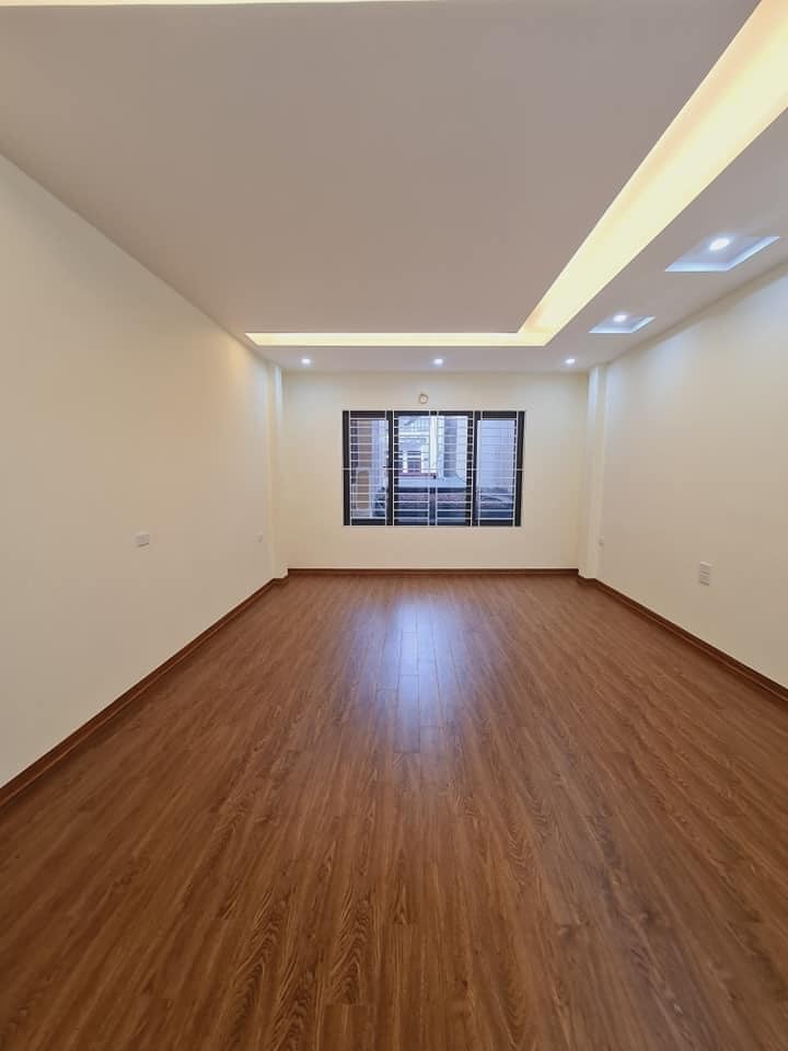 SIÊU HIẾM!! Bán Nhà Định Công 32m2x5T, Mói Koong, Gần Ô Tô, Ngõ Đẹp, MT 4.5m Chỉ 2.8 Tỷ