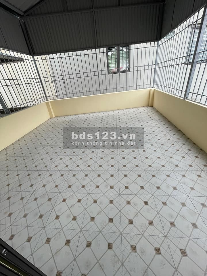 Cần tiền bán gấp nhà 5 tầng – Phú Diễn, 3.3 tỷ