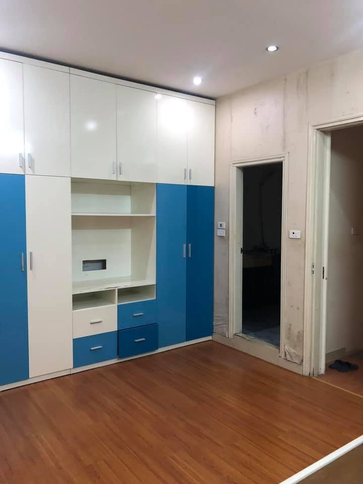 Bán nhà Lê Trọng Tấn phân lô, ô tô tránh, nhà đẹp, mặt tiền rộng, an sinh tuyệt