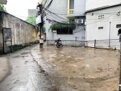 LÒ ĐÚC - HAI BÀ TRƯNG BÁN ĐẤT TẶNG NHÀ 3 TẦNG Ở NGAY - TRUNG TÂM GẦN PHỐ. 68M 3T (3,85 TỶ)