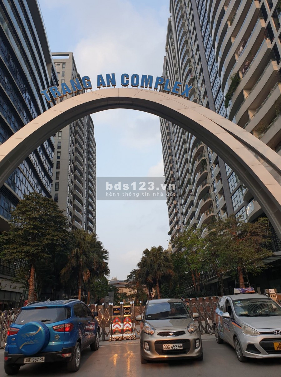 CẦN BÁN GẤP: BIỆT THỰ ĐẸP Ở SƯỚNG PHỐ PHÙNG CHÍ KIÊN CẦU GIẤY, DT 111M2, GIÁ NHỈNH 16 TỶ