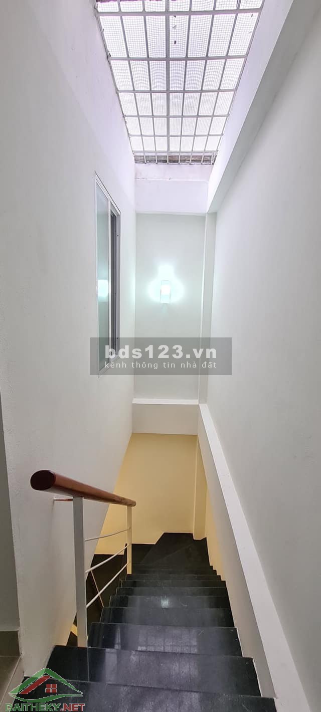 BÁN NHÀ ĐẸP MỚI KHƯƠNG TRUNG THANH XUÂN. 38M2.