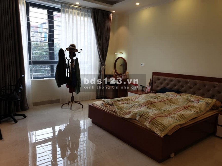 Đỗ Quang phân lô, vỉa hè kinh doanh sầm uất, ô tô tránh, 60mx5T 12.5 tỷ