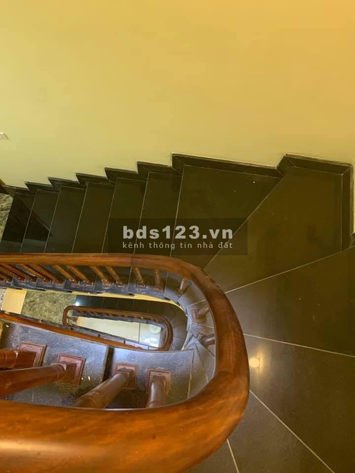 HÀNG HIẾM XUÂN PHƯƠNG 34M2x5 TẦNG Ô TÔ ĐỖ CỬA GIÁ NHỈNH 2 TỶ