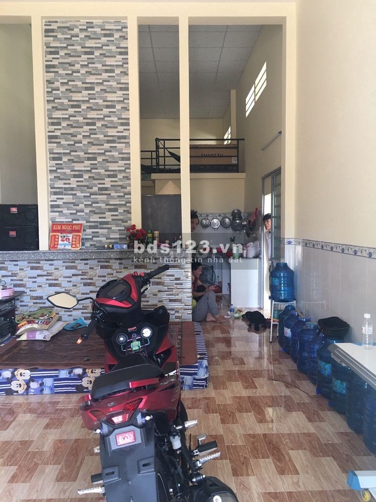 Chính Chủ bán căn nhà trọ đơn mới xây tại kcn & đô thị mỹ phước 3 đối diện chợ , dân đông