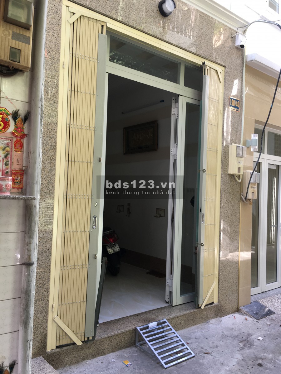 Cho thuê mặt bằng trung tâm q10