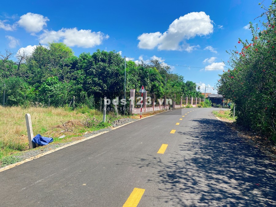 Bán đất nền ven biển Đất Đỏ, 185m2. Sổ hồng mới toanh