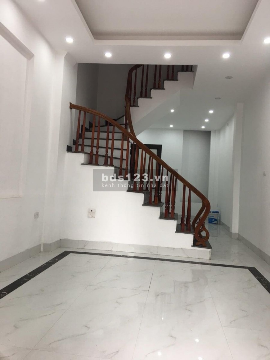 Bán nhà phố Phúc Lợi, Quận long Biên 47m2 4 Tầng giá 2,5 tỷ