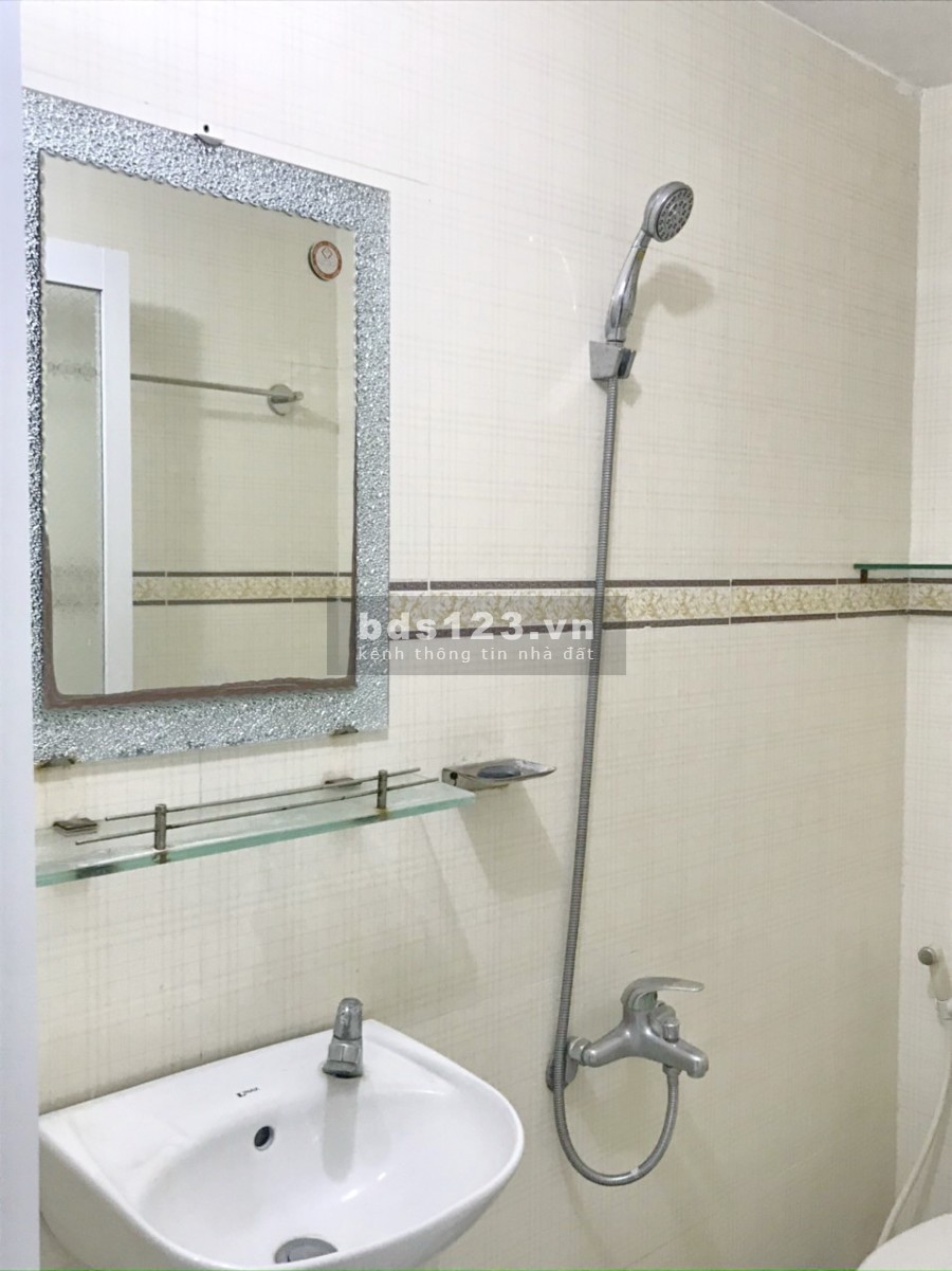 Bán nhà mới 2 lầu hẻm xe hơi đường Nguyễn Duy Phường 9 Quận 8