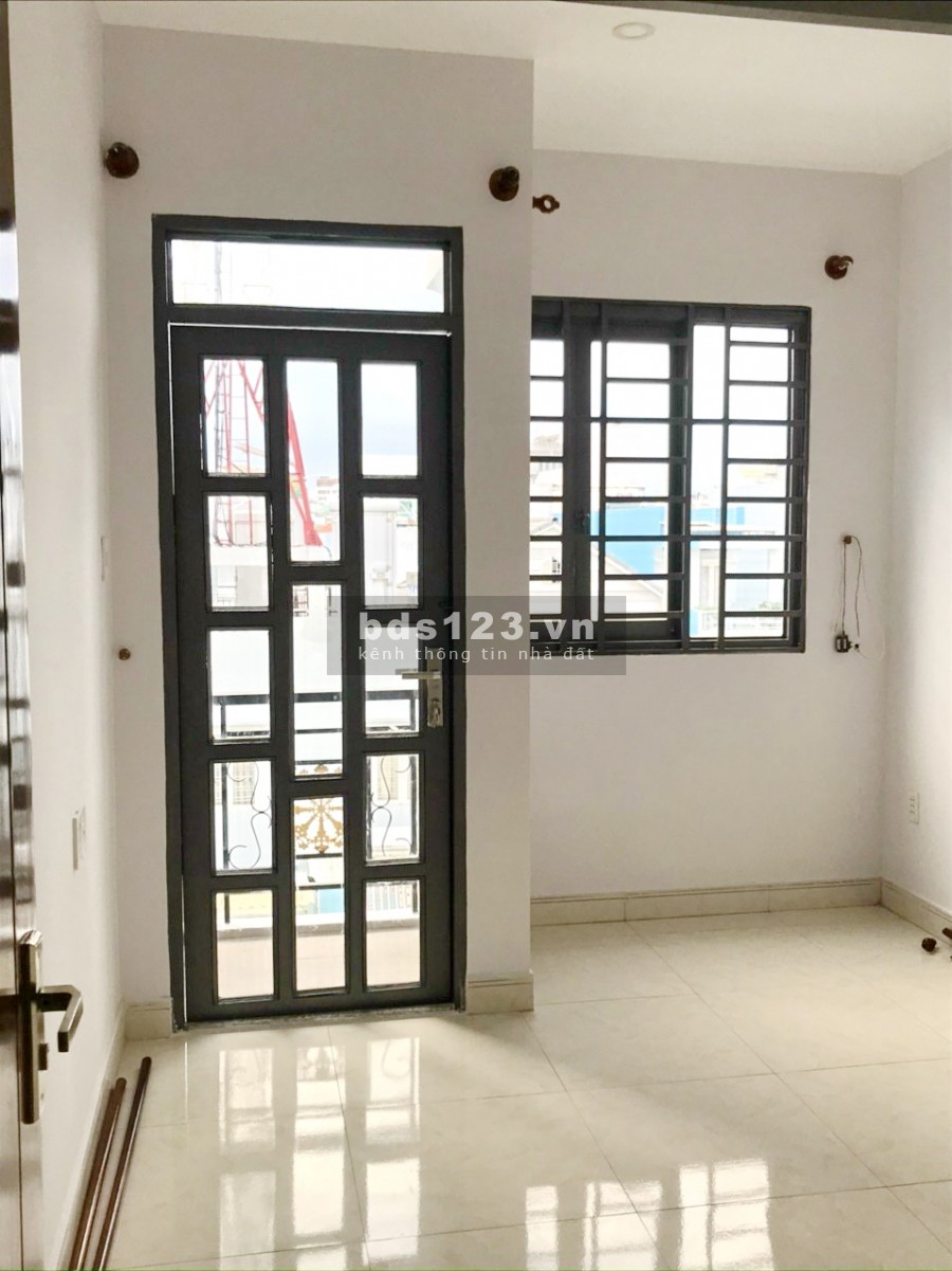 Bán nhà mới 2 lầu hẻm xe hơi đường Nguyễn Duy Phường 9 Quận 8