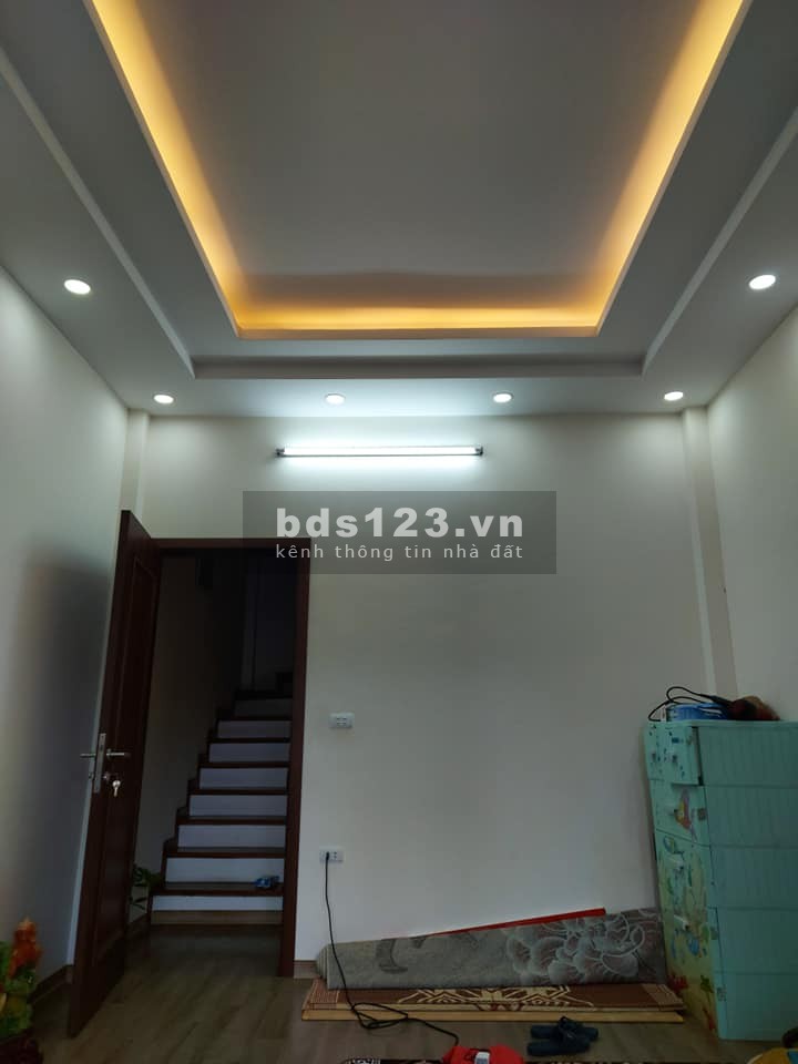 Bán gấp nhà đường 19/5 diện tích 50 m2 xây 6 Tầng mặt tiền 4 m giá 4.2 tỷ