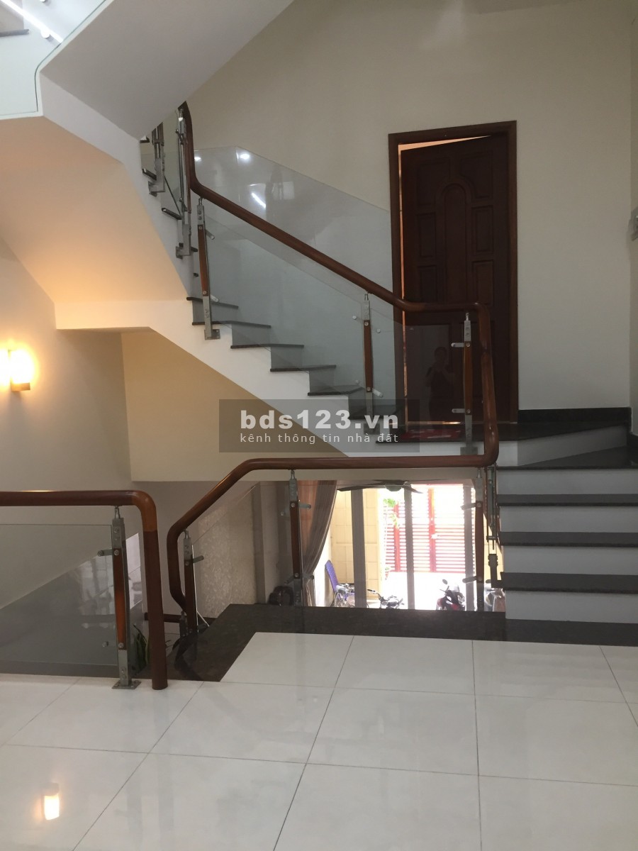 Bán Nhà Đỗ Xuân Hợp, 130m2 giá chỉ 12.5 tỷ - Chính chủ cần bán GẤP GẤP GÂP.