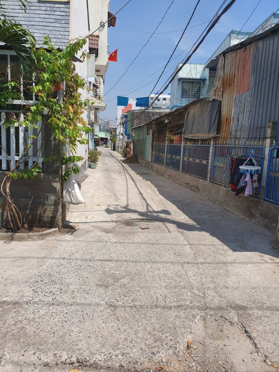 Cần bán gấp 172 m2 đất KDC hẻm 96 Đào Tông Nguyên Nhà Bè