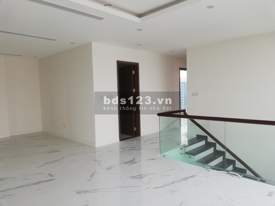 Bán cắt lỗ Duplex Sunshine City căn góc 4 ngủ view sông Hồng, cầu Thăng Long! - 0974606535