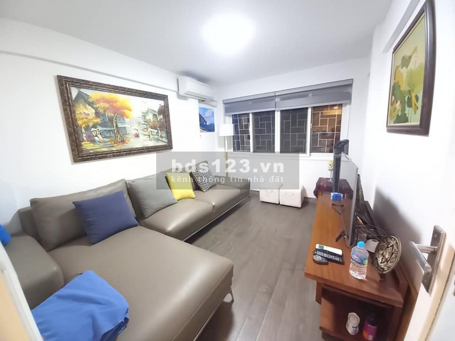 Bán nhà phố đẹp, thoáng mát nhất Hà Nôi - Phan Đình Phùng, Ba Đình. DT 42 m2, 5 tầng
