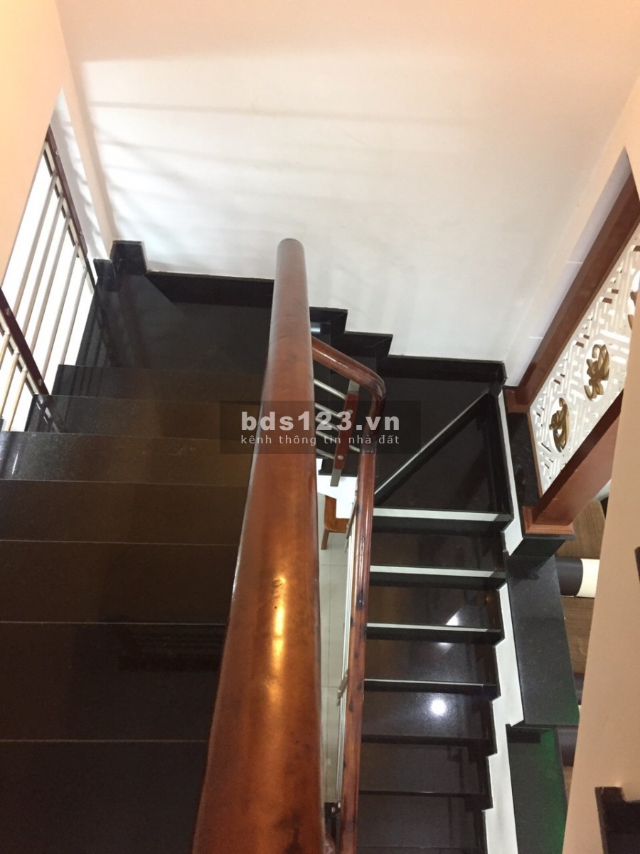 Chính chủ cho thuê nhà nguyên căn 2PN , 3WC 100M2 ngay CĐ Điện Lực Quận 12