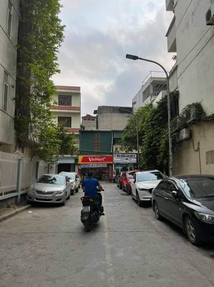 BÁN NHÀ PHÂN LÔ VŨ NGỌC PHAN GARA Ô TÔ DIỆN TÍCH 82M 4 TẦNG MẶT TIỀN 4.6 GIÁ 15.2 TỶ