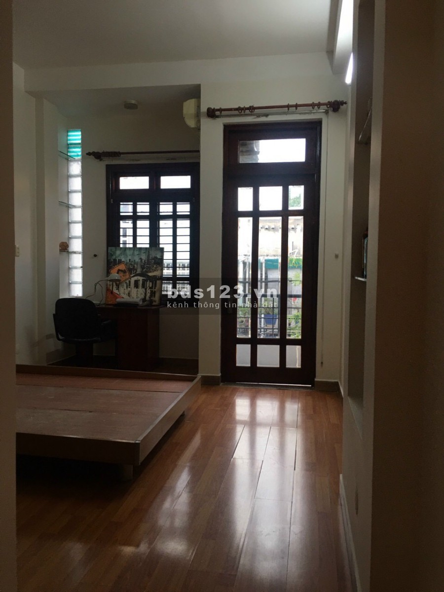 Nhà MT Nguyễn Khuyến 4x20m 1T-2L ST 4Pn-3Wc gía 24Tr/th