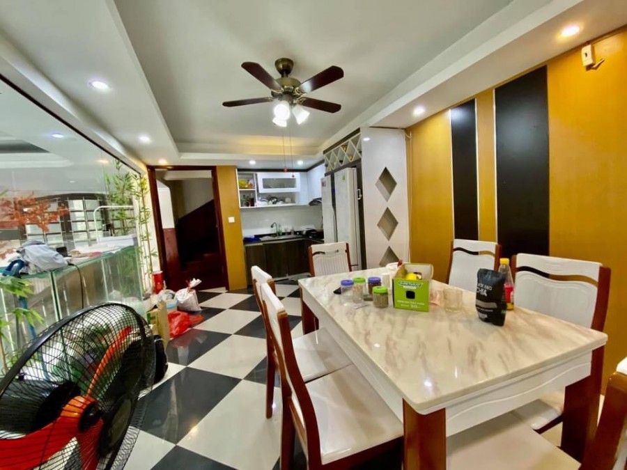 BÁN NHÀ PHÂN LÔ VŨ NGỌC PHAN GARA Ô TÔ DIỆN TÍCH 82M 4 TẦNG MẶT TIỀN 4.6 GIÁ 15.2 TỶ