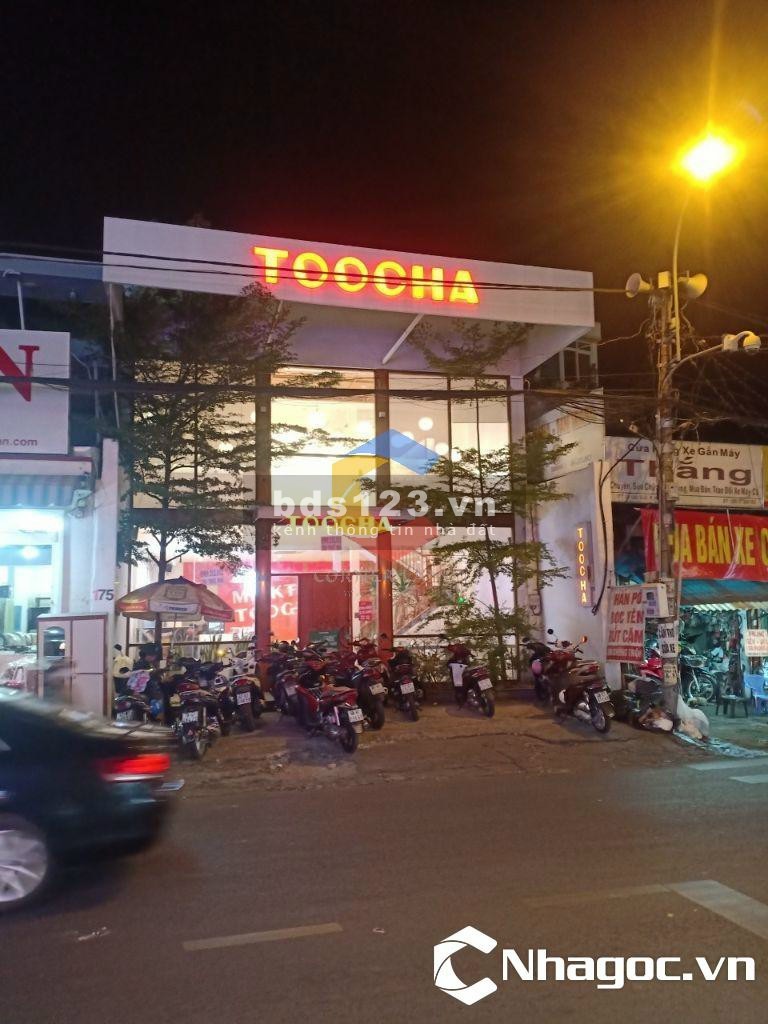 Cho thuê mb( Lớn ) đường Lê Văn Việt, Phường Hiệp Phú, Quận 9, Hồ Chí Minh