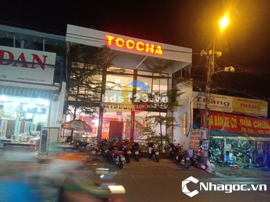 Cho thuê mb( Lớn ) đường Lê Văn Việt, Phường Hiệp Phú, Quận 9, Hồ Chí Minh