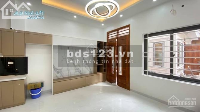 Bán nhà Phương canh, 48m2*4Tầng, mặt phố kinh doanh, Ô tô đỗ cửa, giá 3tỷ7.