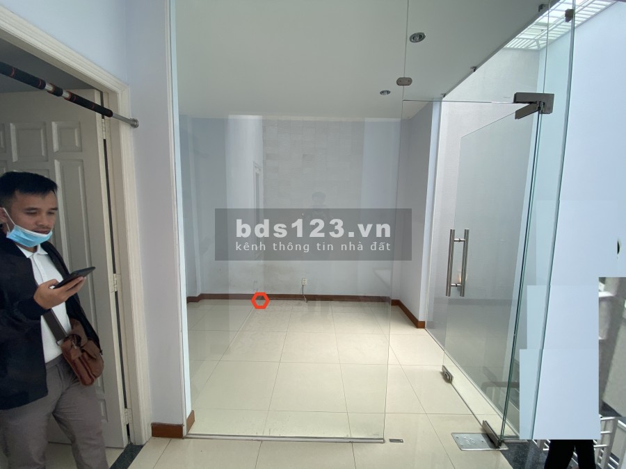 HXT Bùi Đình Tuý 4x15m nở hậu 5m, trệt, lầu 3p, 2wc. Chỉ 15tr.