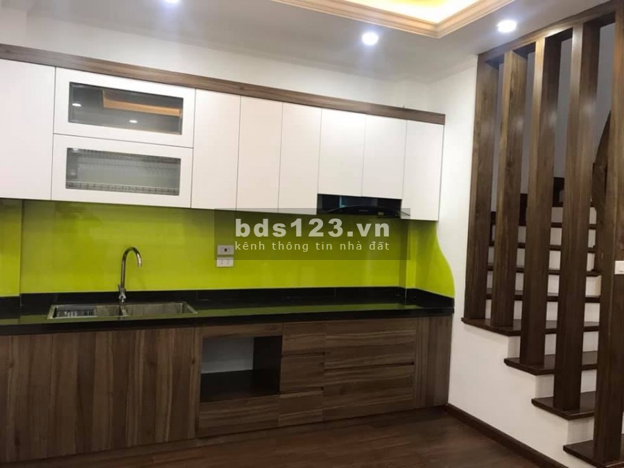 Bán nhà Ngọc Hà, Ba Đình 77m2x3 tầng mặt tiền 4,2m giá 6,9 tỷ, gần lăng Bác, sổ đỏ nở hậu