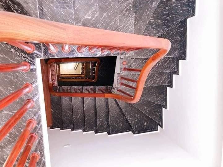 Bán Nhà Quan Nhân 42m2x5T, Mới Koong, Ngõ Rộng Thoáng, Thông Tứ Tung, Kinh Doanh Nhỏ