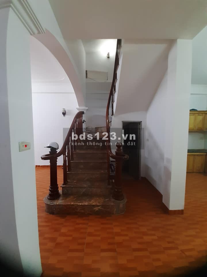 Ô TÔ ĐỖ CỔNG - CÁCH MẶT PHỐ QUANG TRUNG VÀI BƯỚC CHÂN - DT RỘNG - GIÁ RẺ