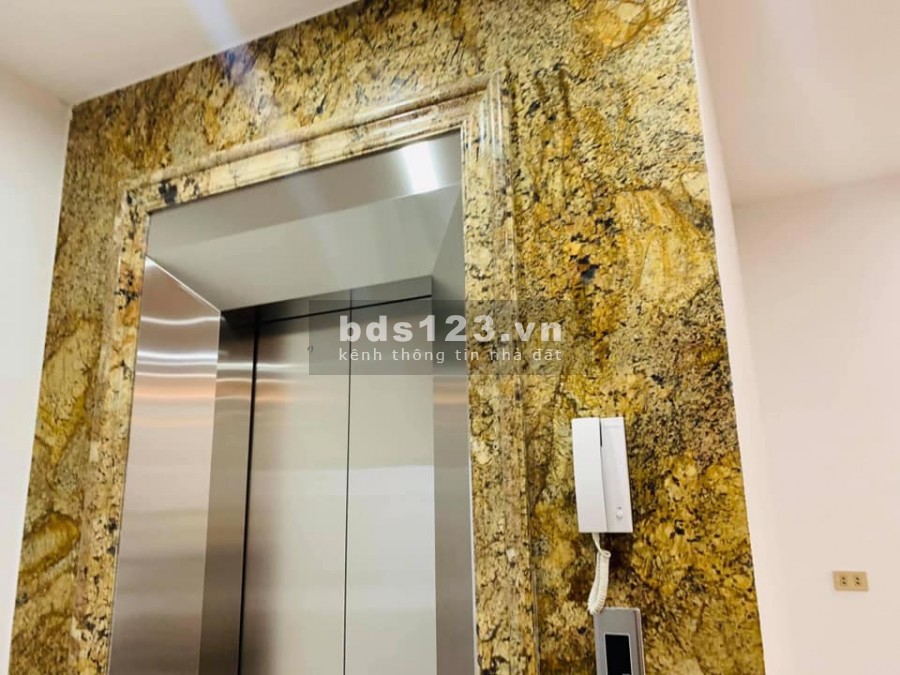 Bán nhà Phố Vân Hồ, 75m2x6 tầng, mt 5.8m, giá 12 tỷ.