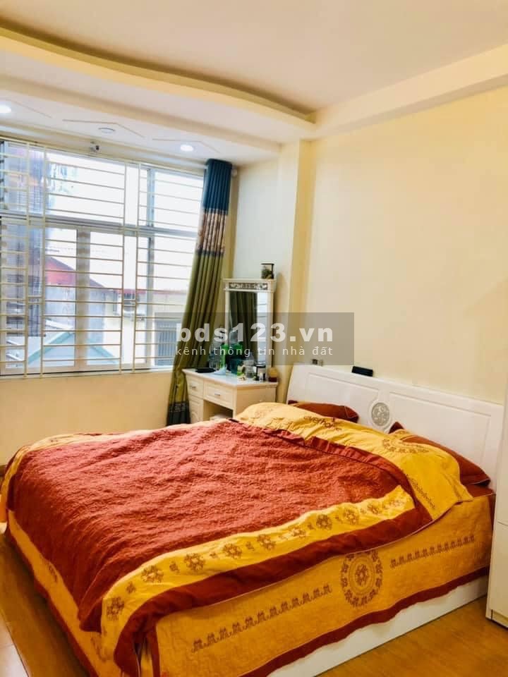 Bán nhà ngõ 213 Giáp Nhất 60mX4.5T giá 4 ty Nhân Chính Thanh Xuân. LH 0969040000