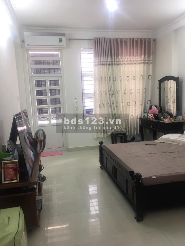 Bán gấp 75m2. Lô góc 2 mặt Phan Huy Ích.P15 Q. Tân Bình 6 tỷ 6