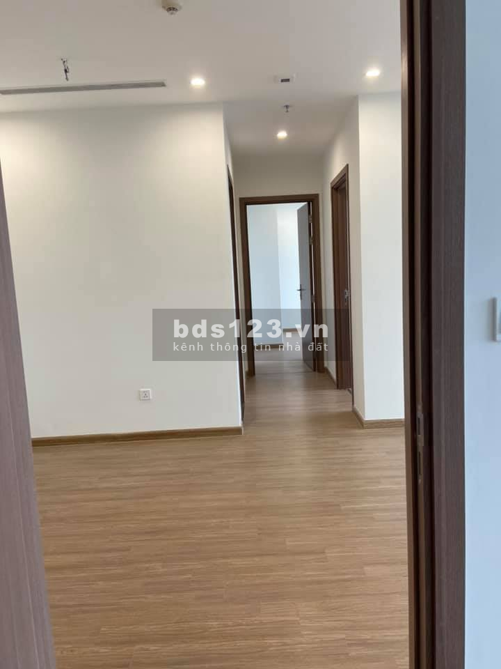 Chung cư Việt Đức, ở ngay, Trục đường Lê Văn Lương, 3 ngủ 108m2 giá 3.15 tỷ