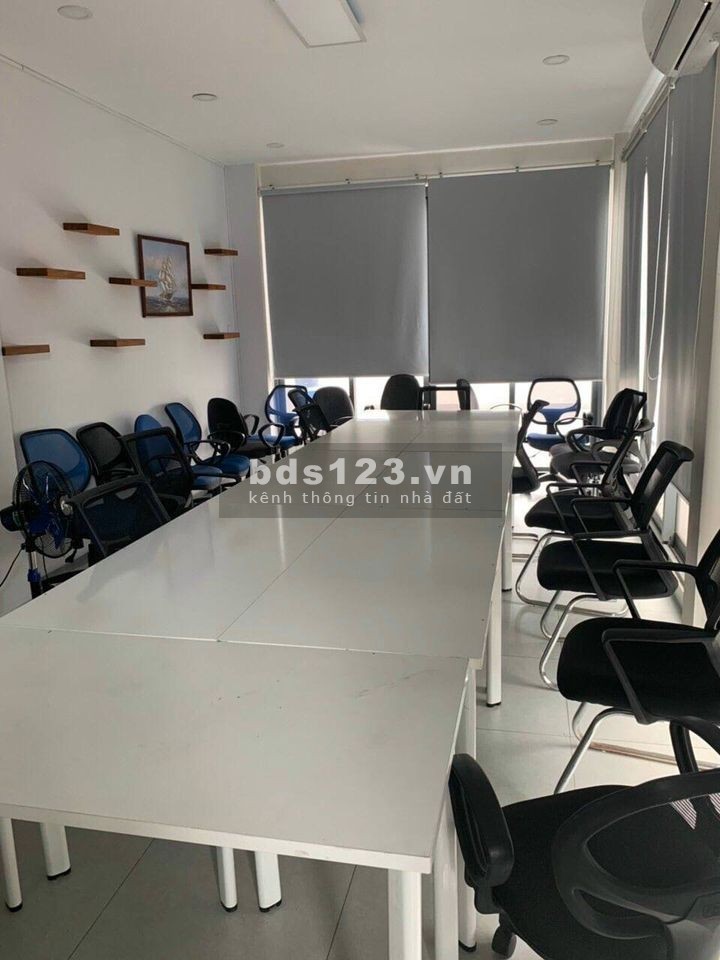 Nhà cho thuê nguyên căn ngay đường số 3 cư xá Đô Thành quận 3, nhà trệt 3 lầu có lửng - 7 phòng 8 wc phòng khách rộng rãi