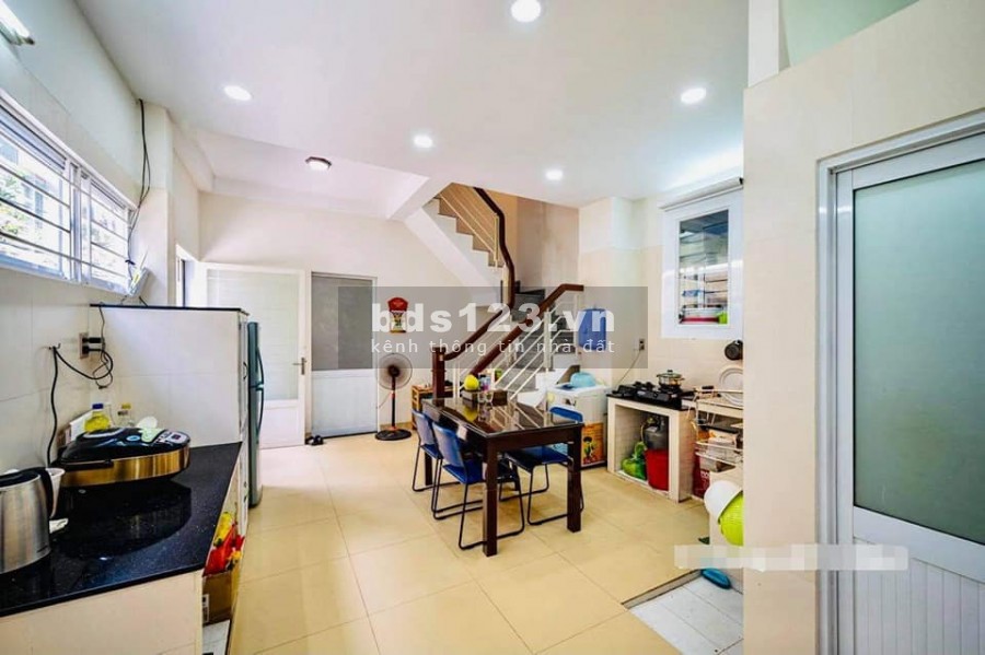 Khu VIP Phú Nhuận, Xe hơi đỗ cửa. Ngang khủng 9m, 45m2. Chỉ 6 tỷ nhỉnh