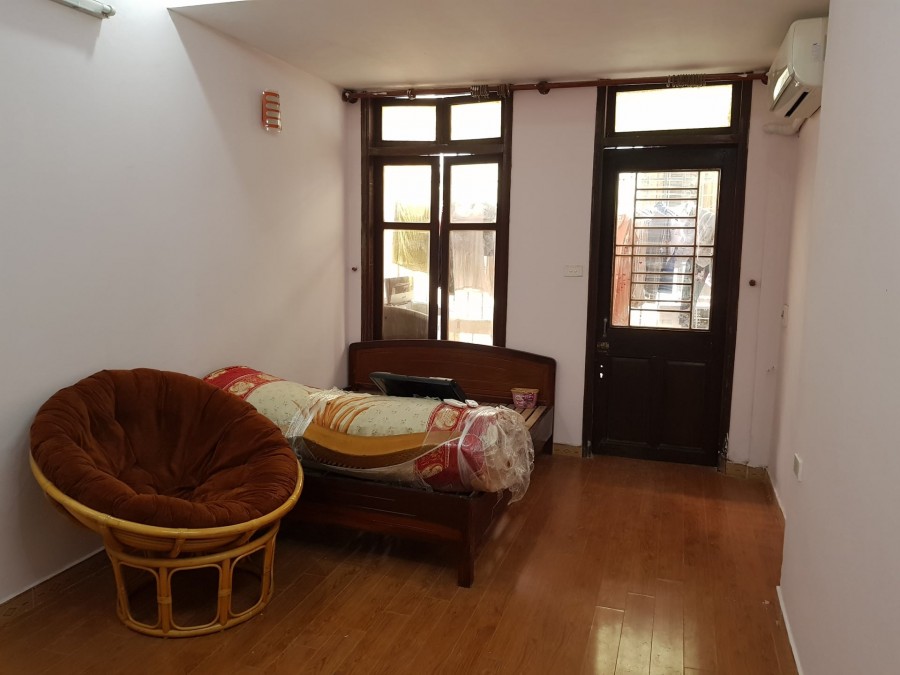 Nhà Đẹp Tây Sơn 44m2 x 4 Tầng, Ngõ Thông Kinh Doanh, Ô Tô, Gần Hồ Chỉ 7.5 Tỷ.