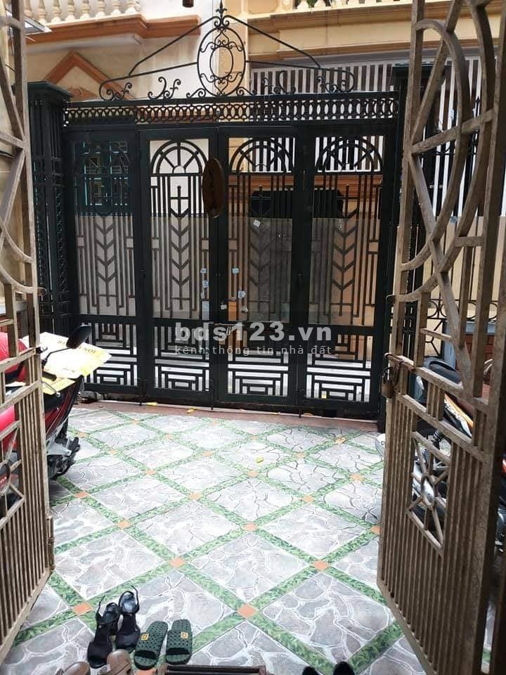 LÊ TRỌNG TẤN- Ở HAY ĐẦU TƯ ĐỀU CỰC ĐẸP.
