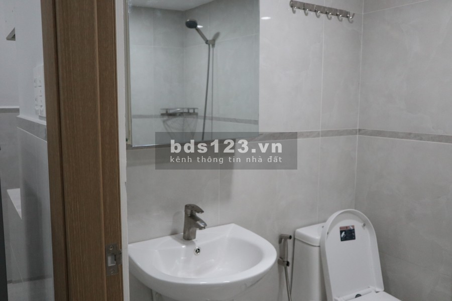 Căn hộ dịch vụ, đủ nội thất, Lê Văn Lương, Quận 7 giá chỉ 5tr/tháng