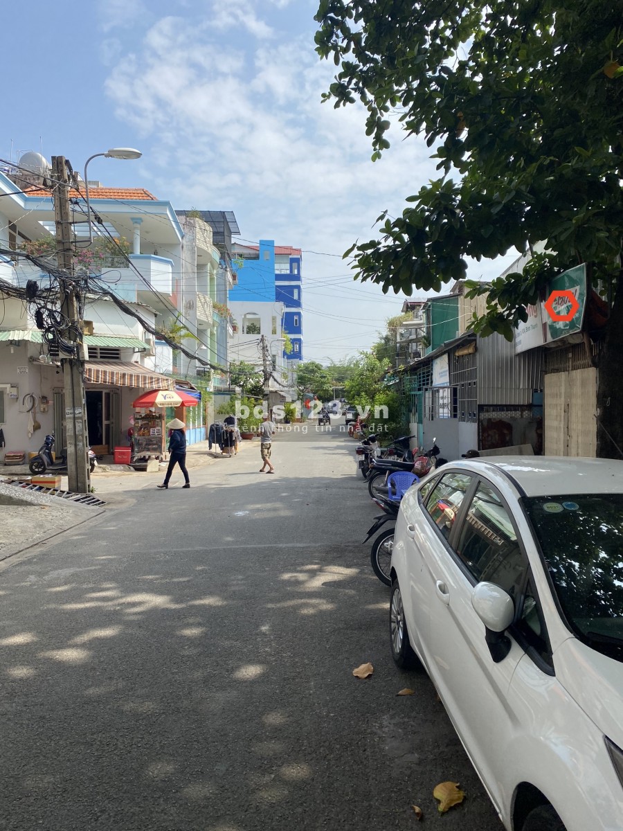HXT Bùi Đình Tuý 4x15m nở hậu 5m, trệt, lầu 3p, 2wc. Chỉ 15tr.